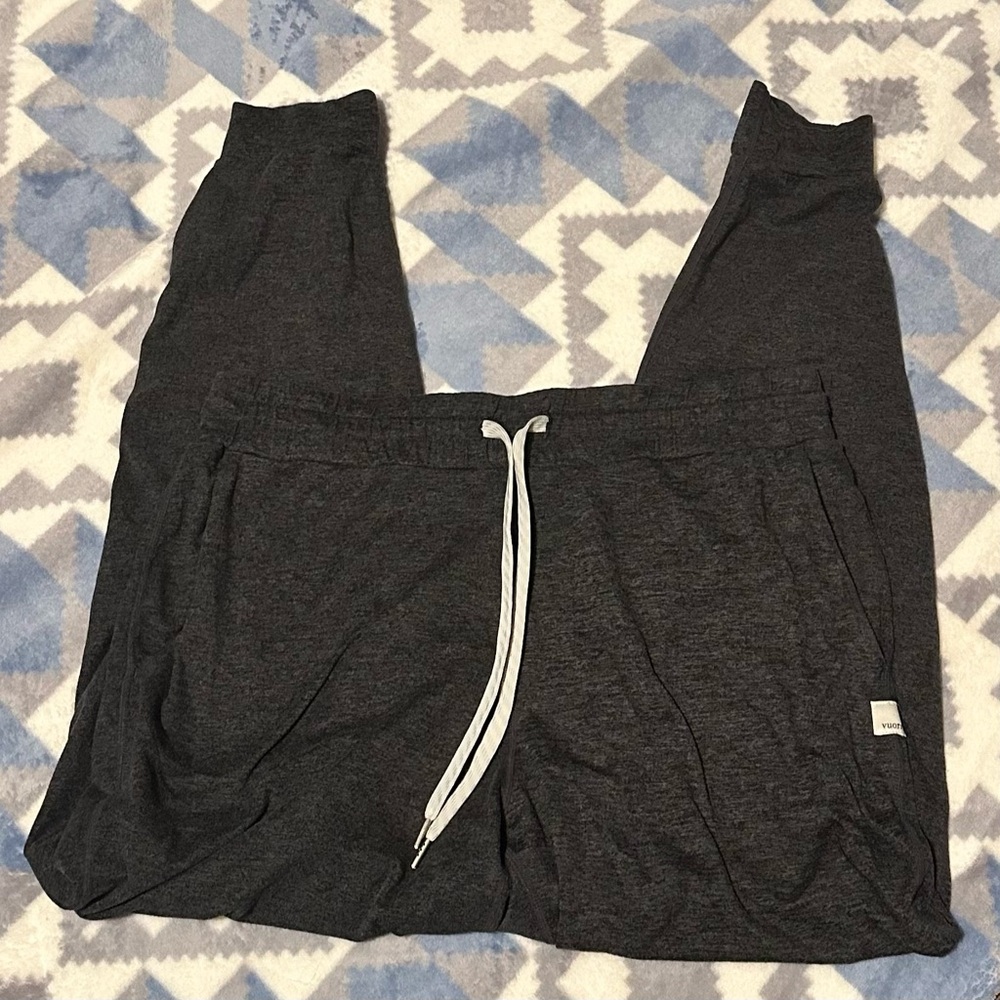 Women’s Vuori Joggers